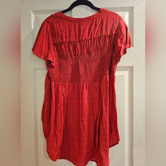 Knox Rose Red Button-Up Blouse - Picture 2 of 4